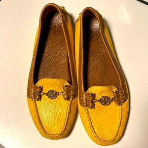 Tory Burch Leather loafer